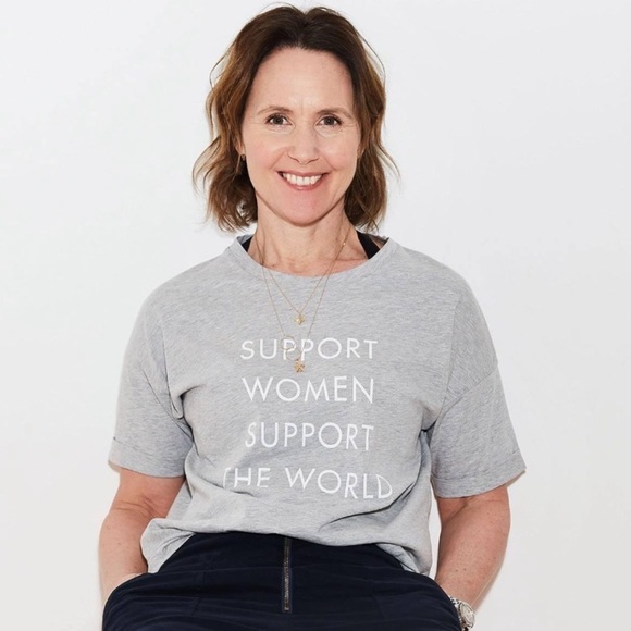 Sweaty Betty Gray Graphic Tee - Picture 1 of 9